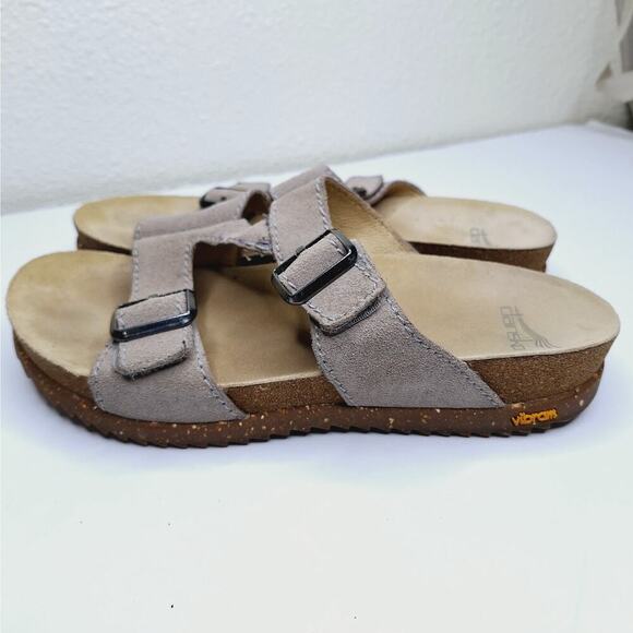 Dansko Dayna Buckle Sandals Slides 39 /US 8.5 9 Suede Leather Stone Taupe Vibram - Picture 10 of 10